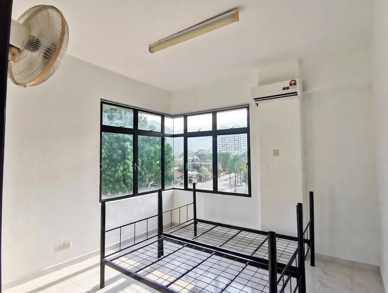 Condominium for Sale at Villa Ria - Danick Teoh - Bedroom - PropertyGuru.com.my