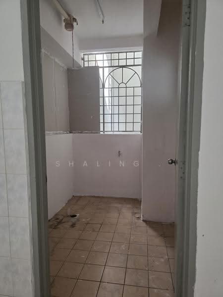 Pangsapuri untuk Dijual di Sri Raya Apartments - Shaling . - Interior - PropertyGuru.com.my