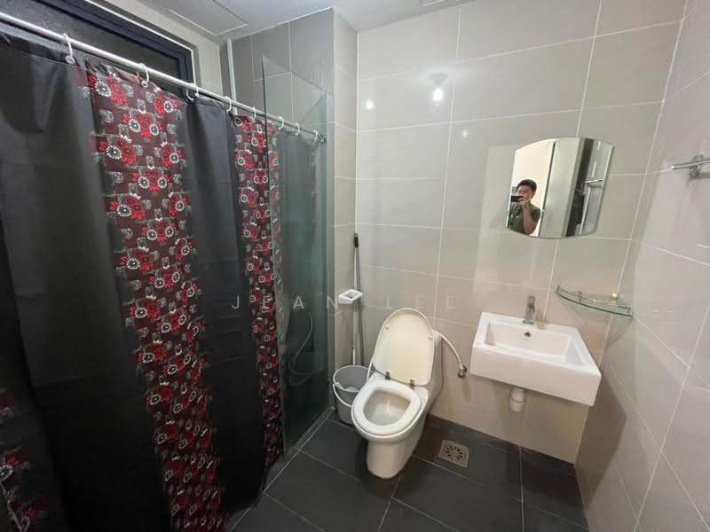 Kondominium untuk Disewa di The Raffles Suites - Jean Lee - Bathroom - PropertyGuru.com.my