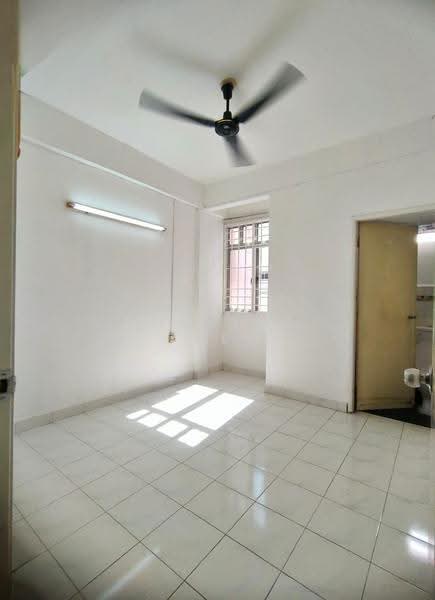 Townhouse for Rent in Taman Perai Utama (Perai) - Theresa Chew - Interior - PropertyGuru.com.my
