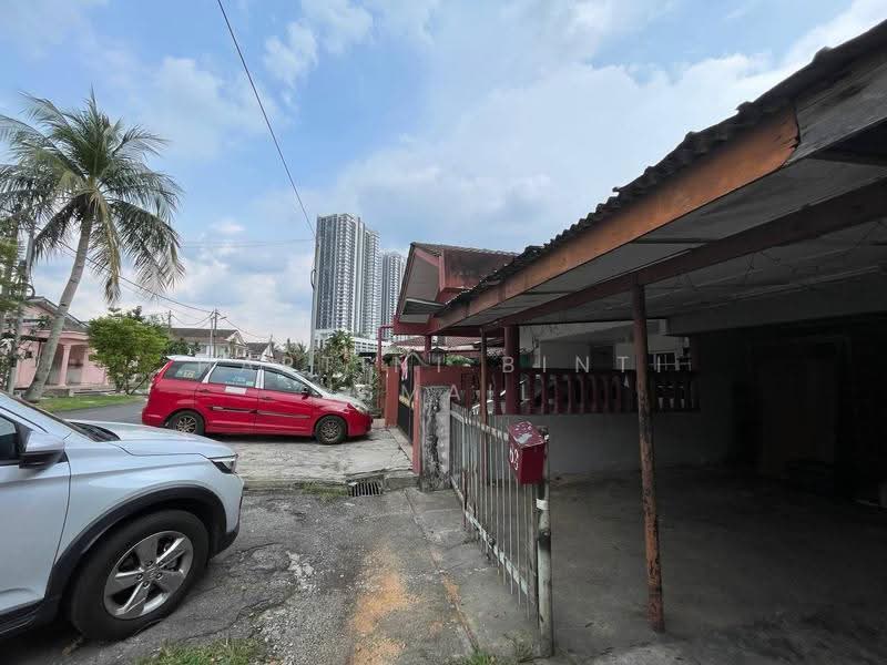 Rumah Teres 1-Tingkat untuk Dijual di Taman Melawati (Ulu Kelang) - Hartini Binti Ismail - Exterior - PropertyGuru.com.my