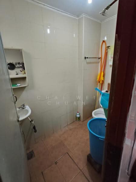 Rumah Teres 2-Tingkat untuk Dijual di Taman Muda (Ampang) - Chai Wei Chuan - Bathroom - PropertyGuru.com.my