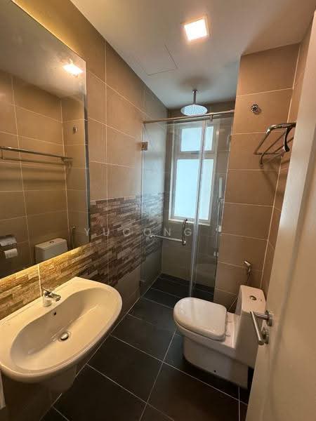 Kediaman Servis untuk Dijual di TriTower Residence @ Johor Bahru Sentral - Yucong . - Bathroom - PropertyGuru.com.my
