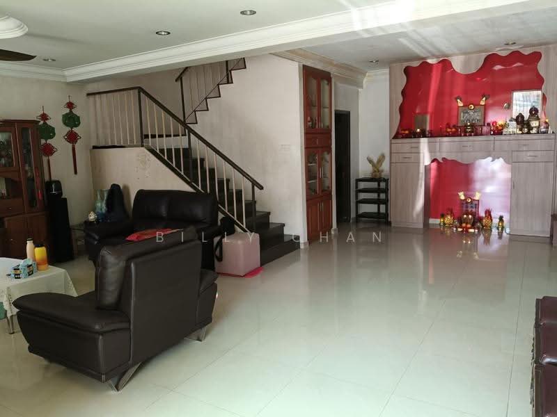 2-storey Terraced House for Sale in Taman Overseas Union (Taman Oug) (Jalan Klang Lama (Old Klang Road)) - Billy Chan - Living Room - PropertyGuru.com.my