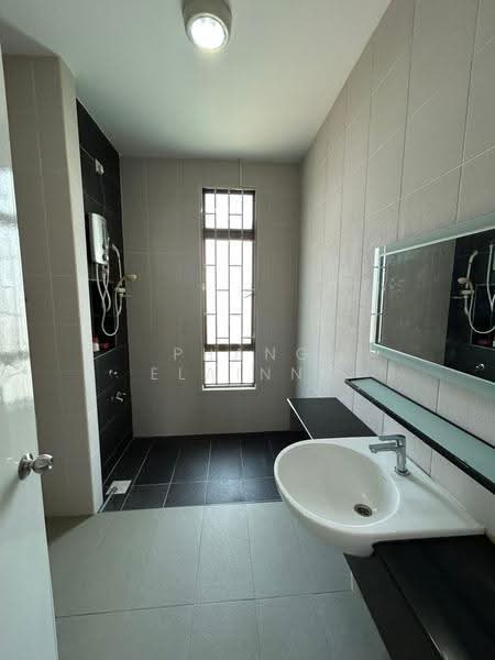 Cluster House for Sale in Horizon Hills (Iskandar Puteri (Nusajaya)) - Phang Elainne - Bathroom - PropertyGuru.com.my