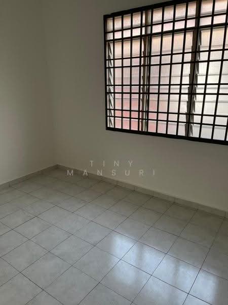 2-storey Terraced House for Sale in Kluang (Johor) - Tiny Mansuri - Interior - PropertyGuru.com.my