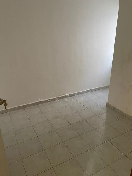 2-storey Terraced House for Sale in Kluang (Johor) - Tiny Mansuri - Interior - PropertyGuru.com.my