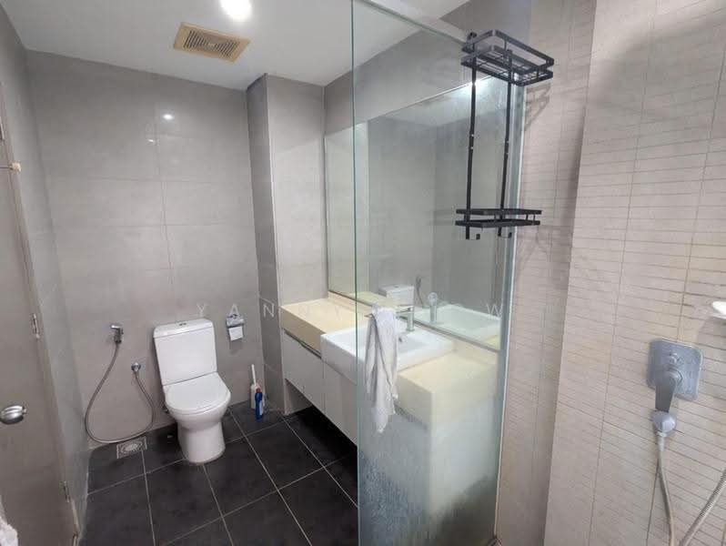 Service Residence for Sale at SOHO @ Zetapark - Yanny Siow - Bathroom - PropertyGuru.com.my
