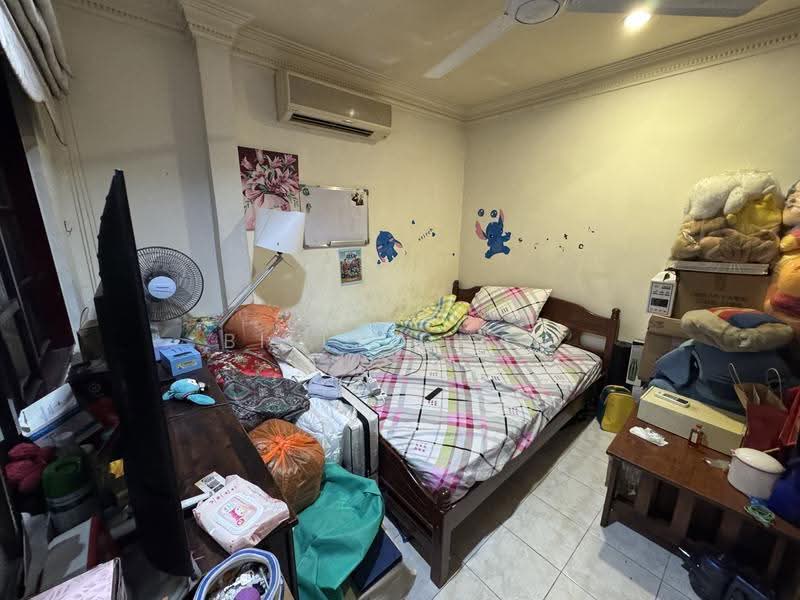 2-storey Terraced House for Sale in Taman Overseas Union (Taman Oug) (Jalan Klang Lama (Old Klang Road)) - Billy Chan - Bedroom - PropertyGuru.com.my