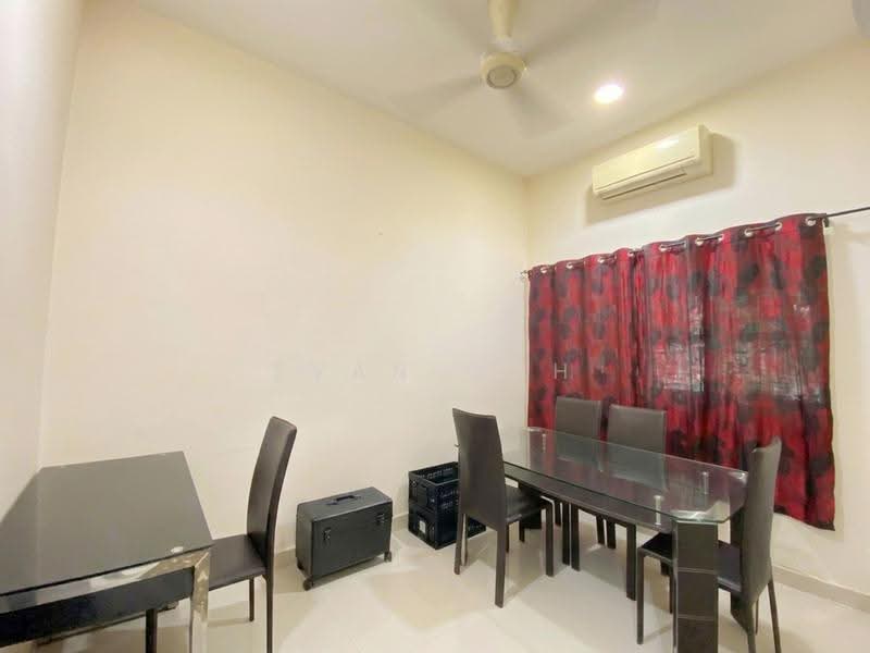 Rumah Teres 2.5-Tingkat untuk Dijual di Taman Meranti Jaya (Puchong) - Evan Goh - Dining Room - PropertyGuru.com.my