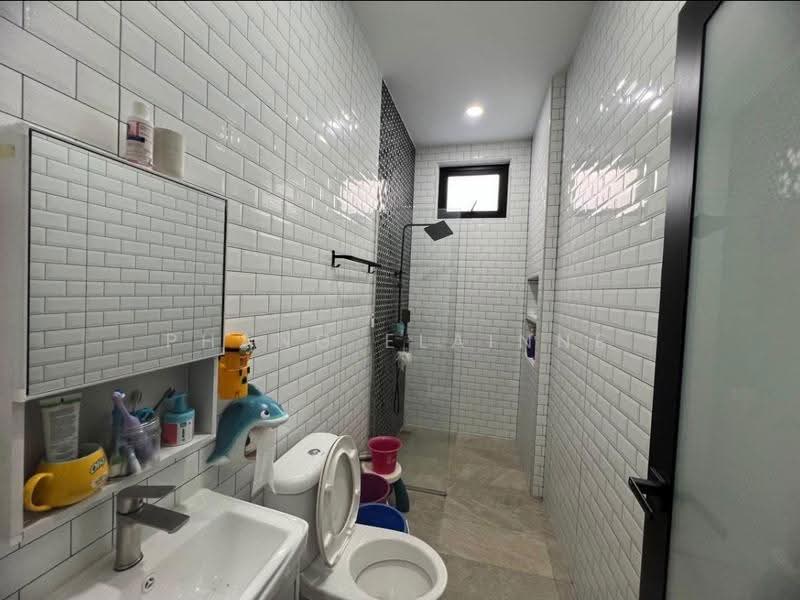 Semi-Detached House for Sale in Austin Heights (Tebrau) - Phang Elainne - Bathroom - PropertyGuru.com.my