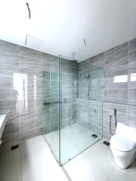 Semi-Detached House for Sale in Taman Gaya (Ulu Tiram) - Karl Lim - Bathroom - PropertyGuru.com.my