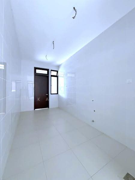 Semi-Detached House for Sale in Taman Gaya (Ulu Tiram) - Karl Lim - Interior - PropertyGuru.com.my