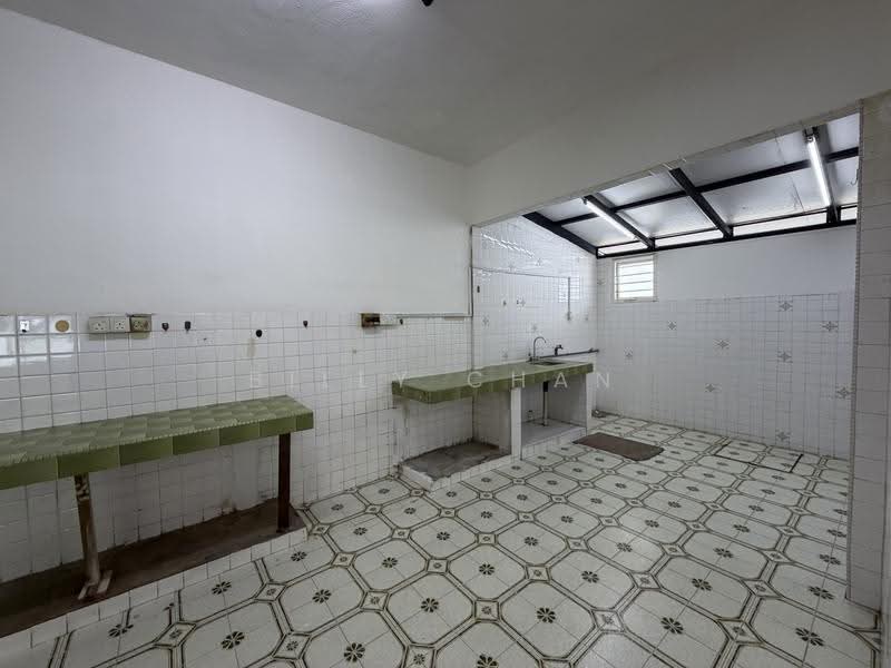 2-storey Terraced House for Sale in Taman Overseas Union (Taman Oug) (Jalan Klang Lama (Old Klang Road)) - Billy Chan - Kitchen - PropertyGuru.com.my