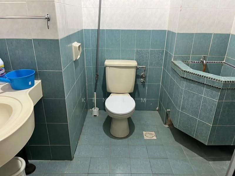 Condominium for Rent at Flora Green - Ken Lim - Bathroom - PropertyGuru.com.my