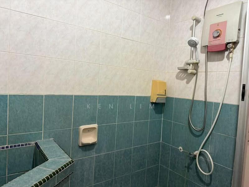 Condominium for Rent at Flora Green - Ken Lim - Bathroom - PropertyGuru.com.my