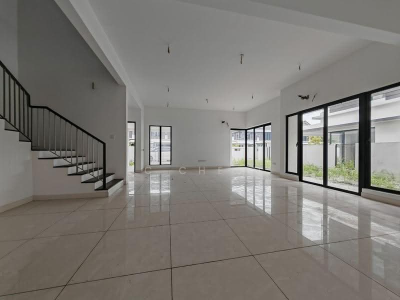 Rumah Berkembar untuk Dijual di Elmina (Shah Alam) - KC Cheah - Living Room - PropertyGuru.com.my