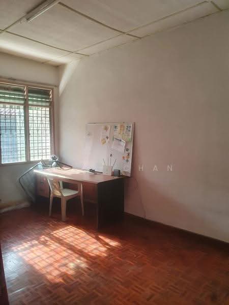 2-storey Terraced House for Sale in Taman Overseas Union (Taman Oug) (Jalan Klang Lama (Old Klang Road)) - Billy Chan - Study - PropertyGuru.com.my