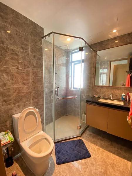 Condominium for Sale at R&F Princess Cove Phase 2-Seine Region - Yen Ma - Bathroom - PropertyGuru.com.my
