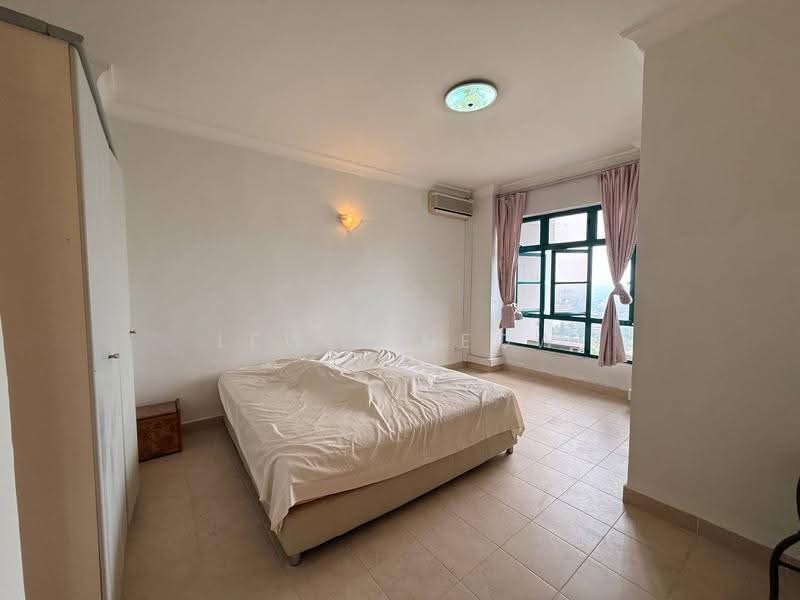 Condominium for Sale at The Straits View Condominium - Lewis Neow - Bedroom - PropertyGuru.com.my