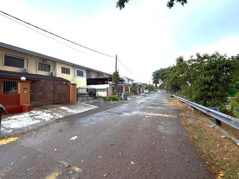 2-storey Terraced House for Sale in Taman Johor Jaya (Johor Bahru) - Karl Lim - Exterior - PropertyGuru.com.my