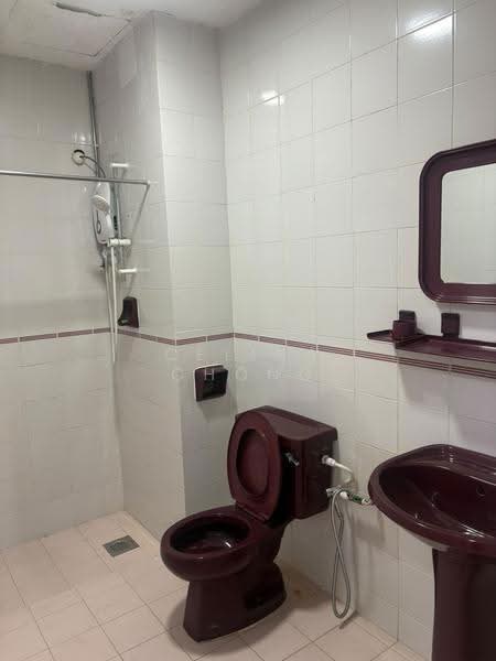 Kondominium untuk Disewa di Aloha Tower Condominium - Celina Chong - Bathroom - PropertyGuru.com.my