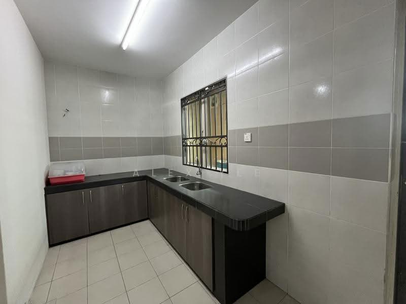 2-storey Terraced House for Rent in Taman Pengkalan Tiara (Ipoh) - Alex Yee - Kitchen - PropertyGuru.com.my