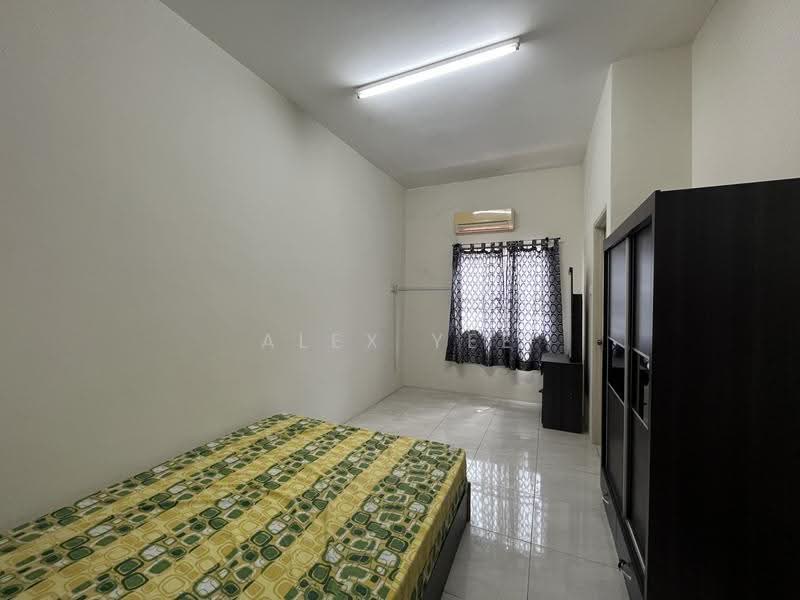2-storey Terraced House for Rent in Taman Pengkalan Tiara (Ipoh) - Alex Yee - Bedroom - PropertyGuru.com.my