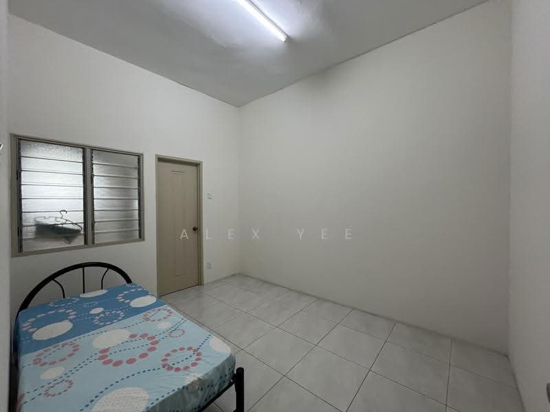 2-storey Terraced House for Rent in Taman Pengkalan Tiara (Ipoh) - Alex Yee - Bedroom - PropertyGuru.com.my