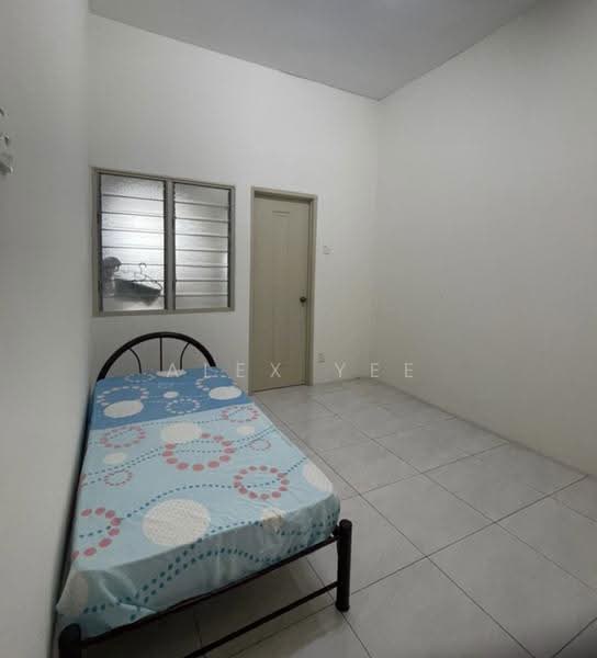 2-storey Terraced House for Rent in Taman Pengkalan Tiara (Ipoh) - Alex Yee - Bedroom - PropertyGuru.com.my
