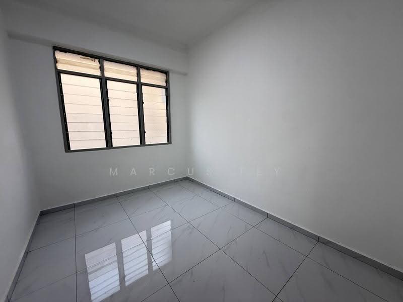 Rumah Flat untuk Dijual di Taman Johor Jaya - Marcus Tey - Interior - PropertyGuru.com.my