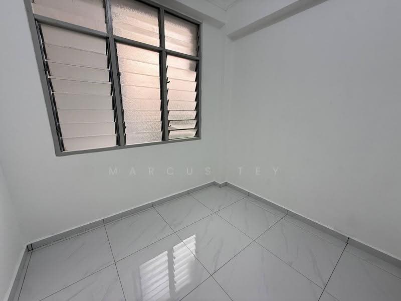 Rumah Flat untuk Dijual di Taman Johor Jaya - Marcus Tey - Interior - PropertyGuru.com.my