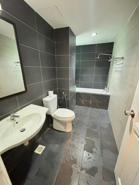 Kondominium untuk Disewa di Kinta Riverfront Hotel & Suites - Mei Yee - PropertyGuru.com.my