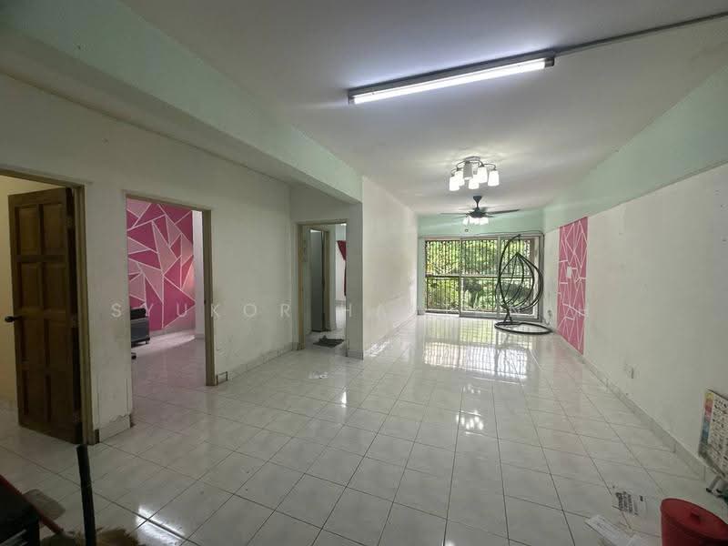 Apartment for Sale at Apartment Selasih - Syukor Hartanah - Living Room - PropertyGuru.com.my
