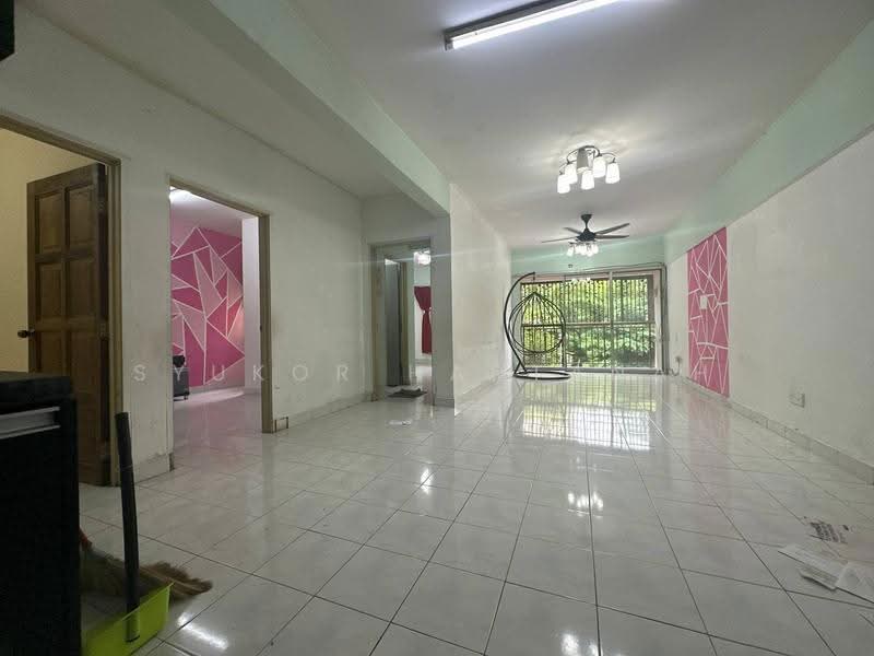 Apartment for Sale at Apartment Selasih - Syukor Hartanah - Living Room - PropertyGuru.com.my