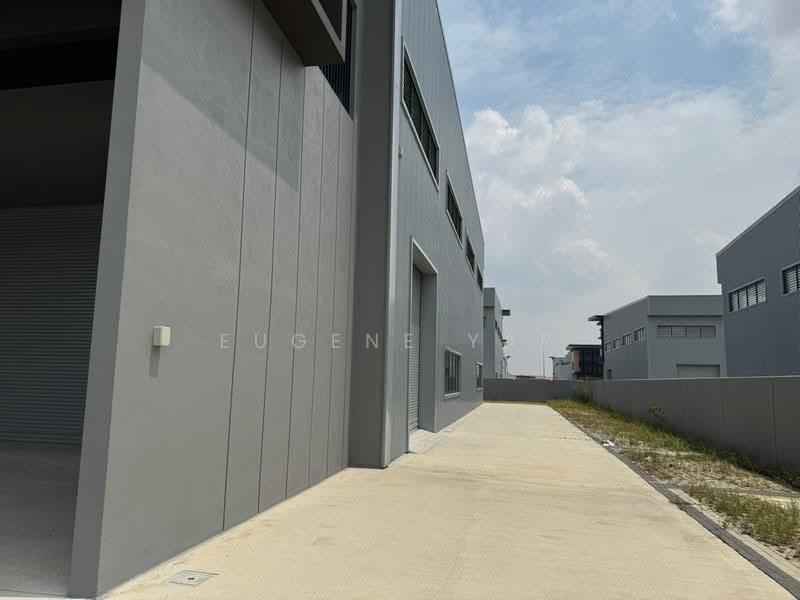 Kilang untuk Disewa di Sungai Buloh (Selangor) - Eugene Yap - Exterior - PropertyGuru.com.my