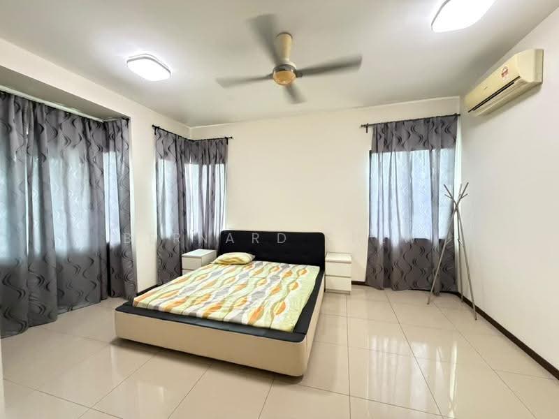 Rumah Teres 3-Tingkat untuk Dijual di Bandar Bayan Bahru (Bayan Lepas) - Bernard Chew - Bedroom - PropertyGuru.com.my