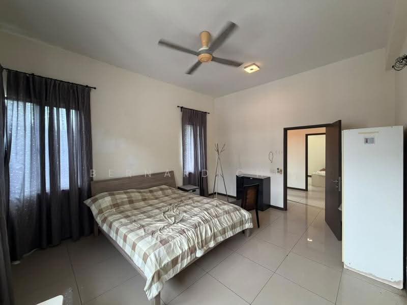 Rumah Teres 3-Tingkat untuk Dijual di Bandar Bayan Bahru (Bayan Lepas) - Bernard Chew - Bedroom - PropertyGuru.com.my