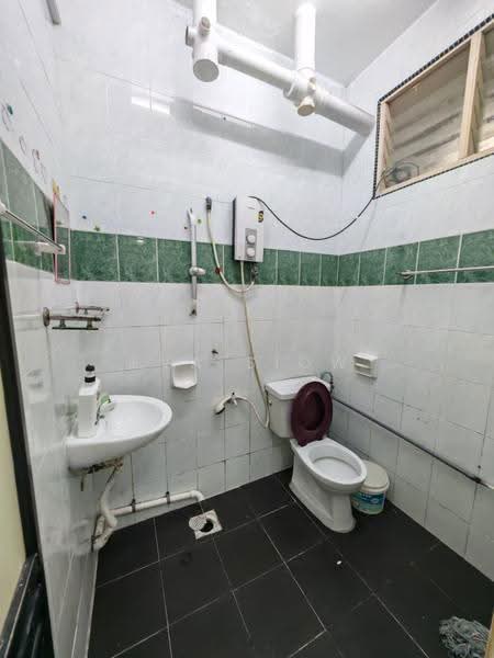Townhouse for Sale in Skudai (Johor) - Eva Siow - Bathroom - PropertyGuru.com.my