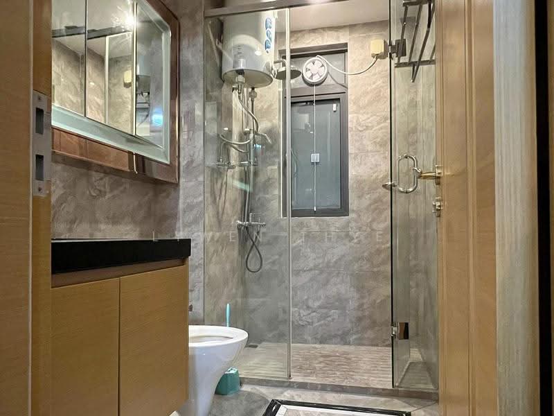 Service Residence for Sale at R&F Princess Cove Phase 1 - Lywen Thye - Bathroom - PropertyGuru.com.my