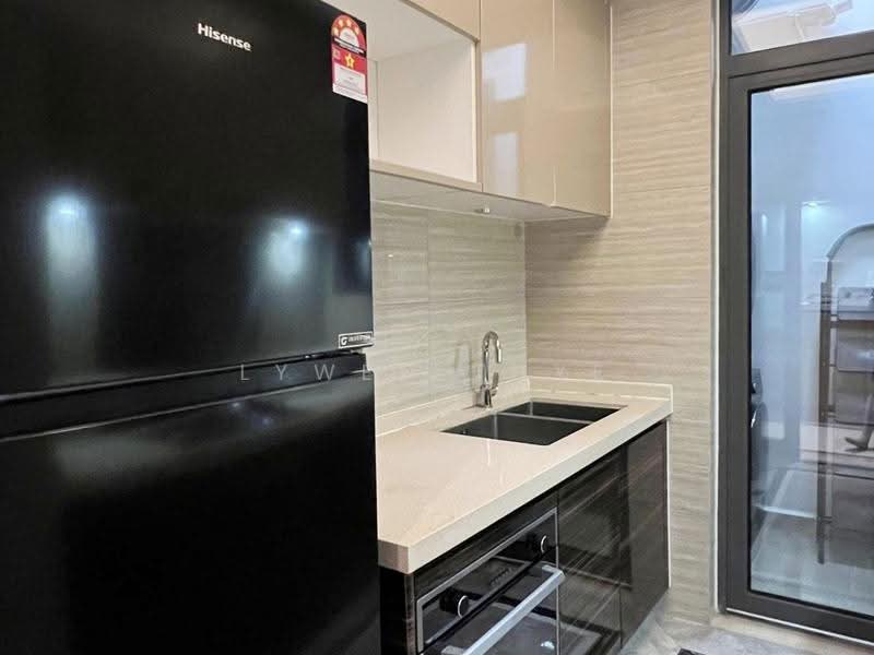 Service Residence for Sale at R&F Princess Cove Phase 1 - Lywen Thye - Kitchen - PropertyGuru.com.my