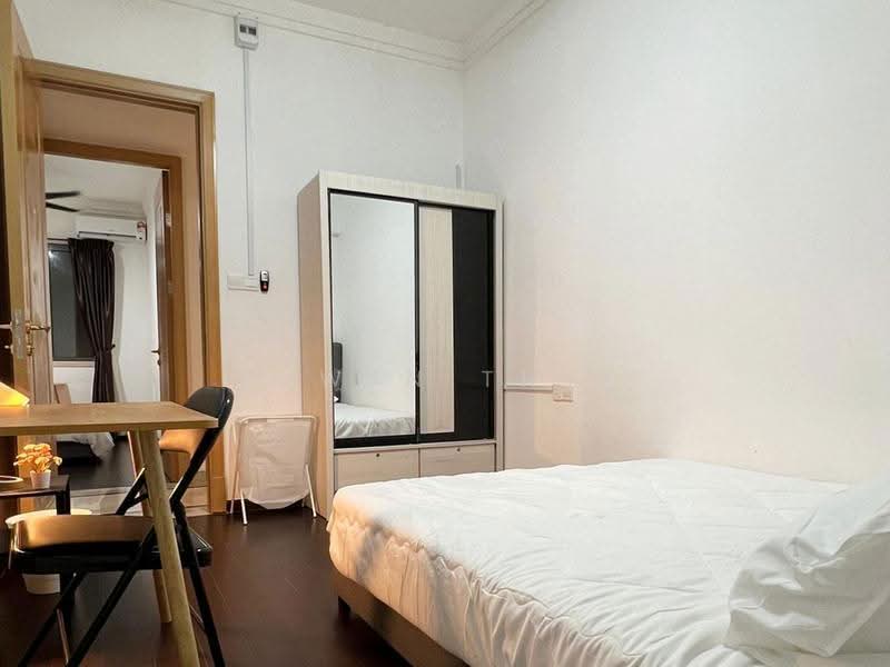 Service Residence for Sale at R&F Princess Cove Phase 1 - Lywen Thye - Bedroom - PropertyGuru.com.my