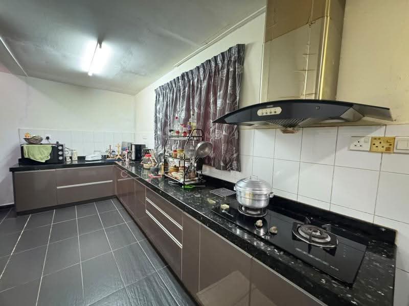 2-storey Terraced House for Sale in Bandar Country Homes (Rawang) - Chloe Kok - Kitchen - PropertyGuru.com.my