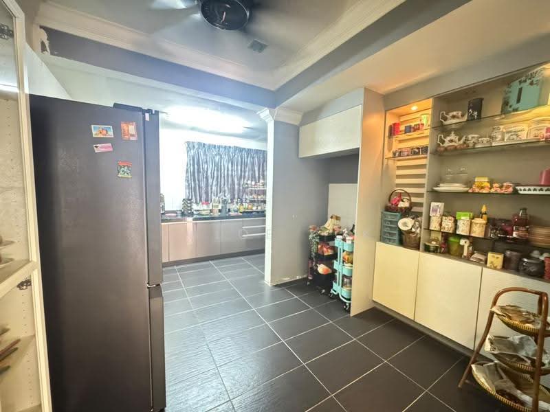 2-storey Terraced House for Sale in Bandar Country Homes (Rawang) - Chloe Kok - Kitchen - PropertyGuru.com.my