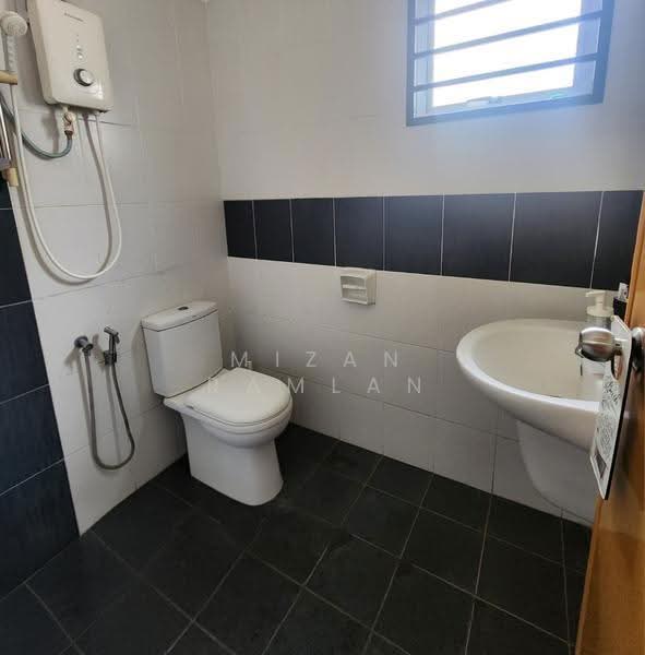 2-storey Terraced House for Sale in Nilai (Negeri Sembilan) - Mizan Ramlan - Bathroom - PropertyGuru.com.my