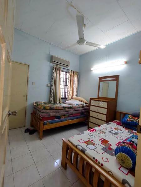 2-storey Terraced House for Sale in Pengkalan Barat (Ipoh) - Eric Khor - Bedroom - PropertyGuru.com.my