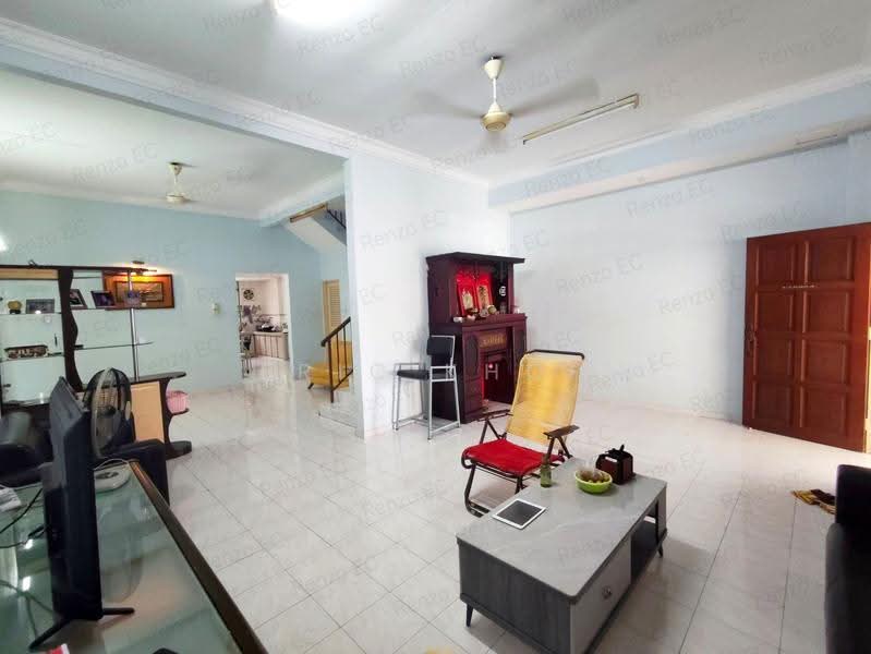 2-storey Terraced House for Sale in Pengkalan Barat (Ipoh) - Eric Khor - Living Room - PropertyGuru.com.my