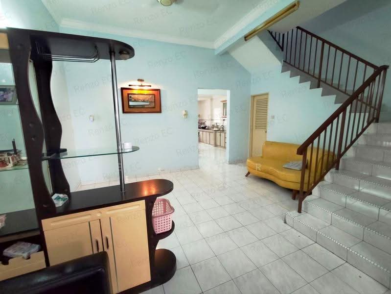 2-storey Terraced House for Sale in Pengkalan Barat (Ipoh) - Eric Khor - Living Room - PropertyGuru.com.my