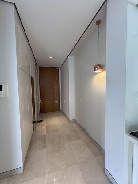 Kondominium untuk Dijual di Condominium @ The Troika - Albert . - Corridor - PropertyGuru.com.my
