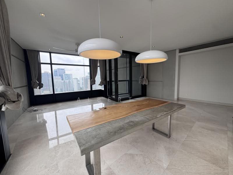 Kondominium untuk Dijual di Condominium @ The Troika - Albert . - Living Room - PropertyGuru.com.my